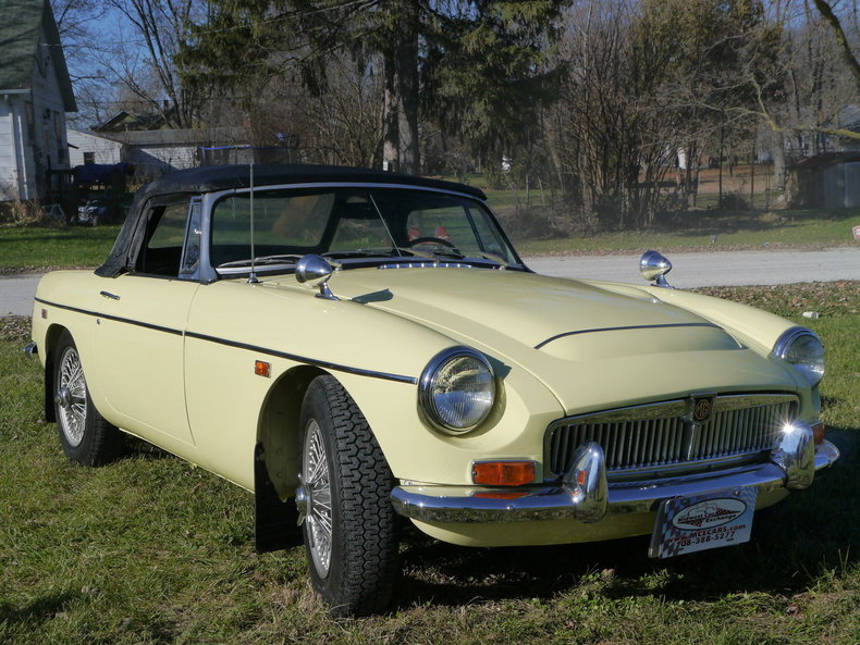 4742826def4cc low res 1969 mg mgc