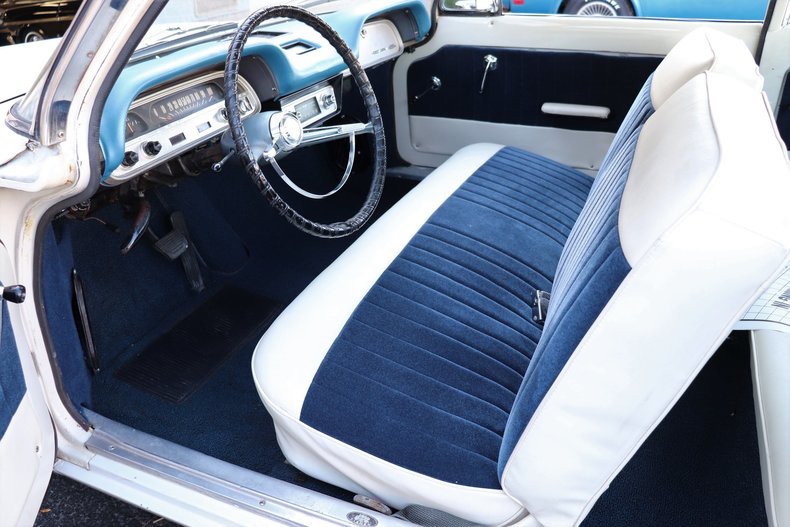 46643606421c3 low res 1960 chevrolet corvair 700