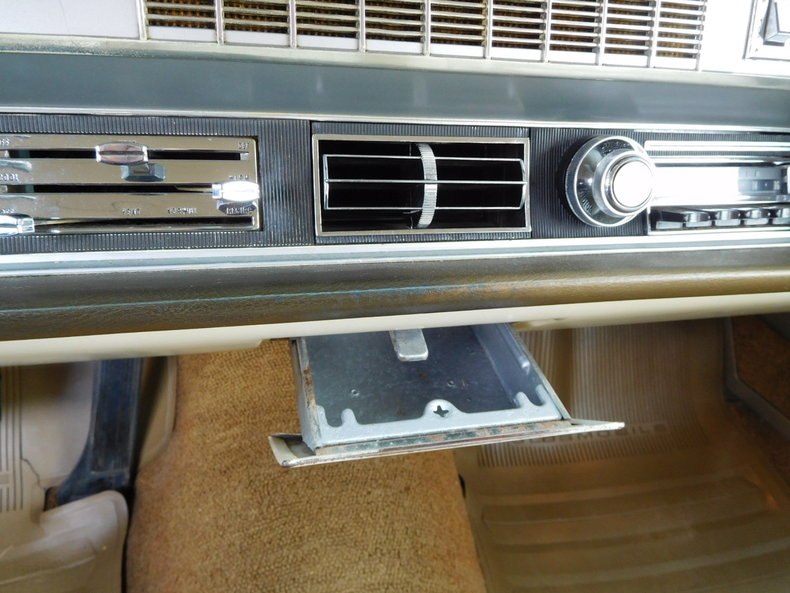 4686442294cf2 low res 1967 oldsmobile vista cruiser