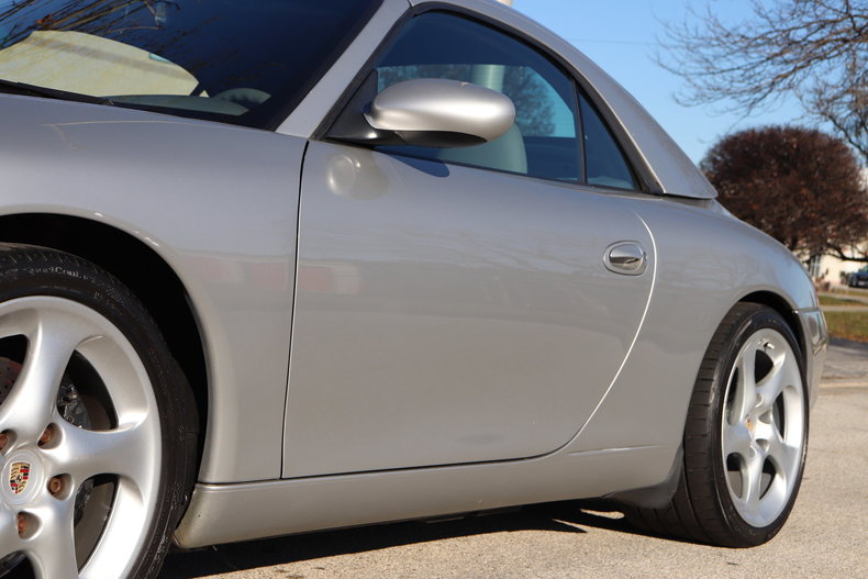 474523e532746 low res 2000 porsche 911