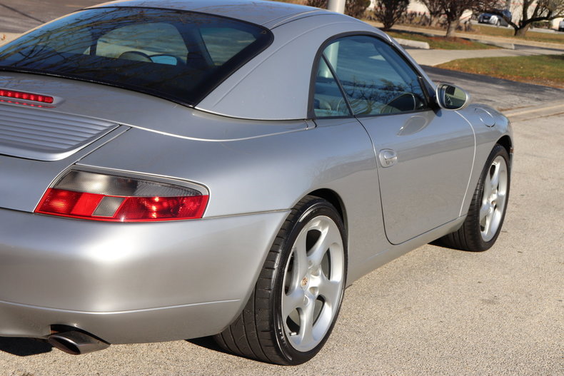 47475a61477ee low res 2000 porsche 911