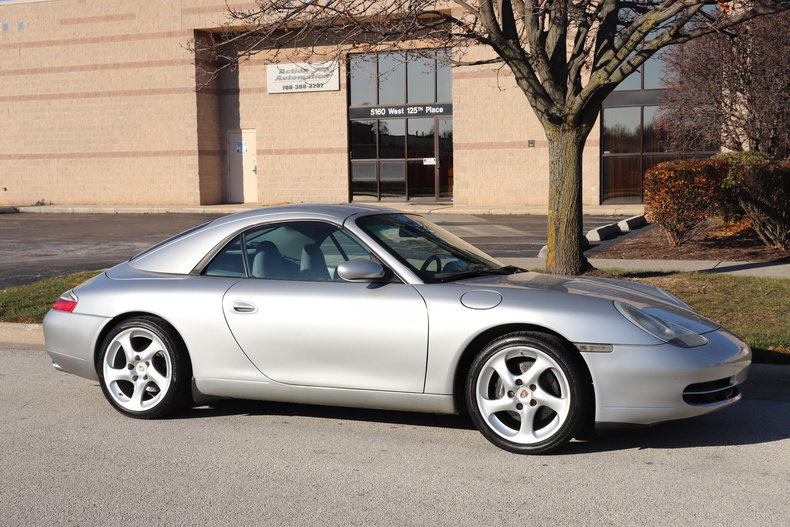 47480c13c1351 low res 2000 porsche 911