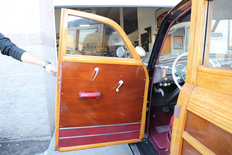 481867f0a8ea0 low res 1947 pontiac streamliner woody