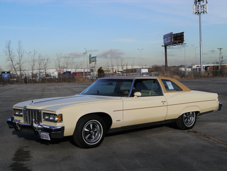 48430e299d900 low res 1976 pontiac bonneville brougham