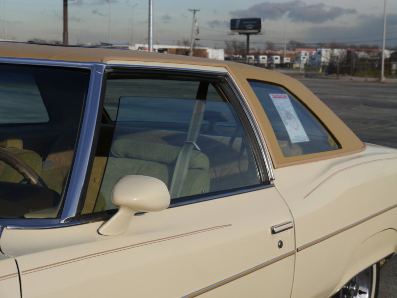 484325b190239 low res 1976 pontiac bonneville brougham
