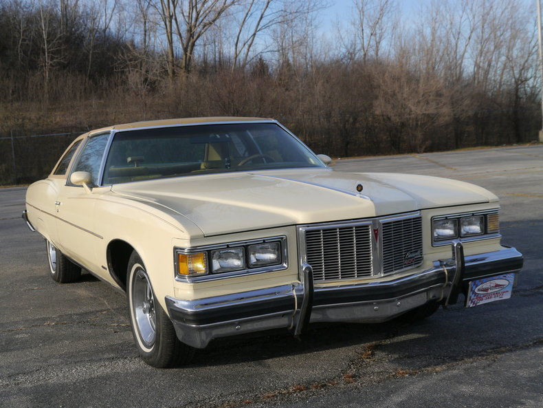 484599aa3c593 low res 1976 pontiac bonneville brougham