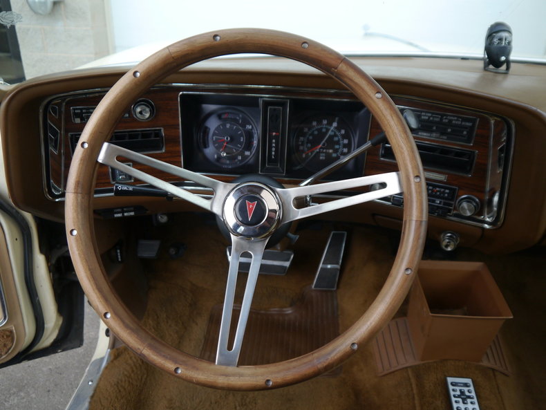 48475880cf5b1 low res 1976 pontiac bonneville brougham