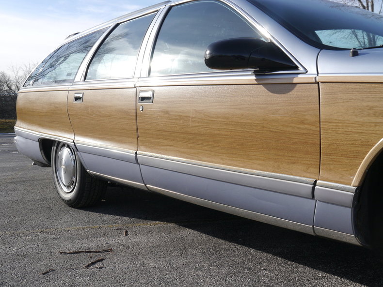 4838225570a54 low res 1995 chevrolet caprice classic station wagon
