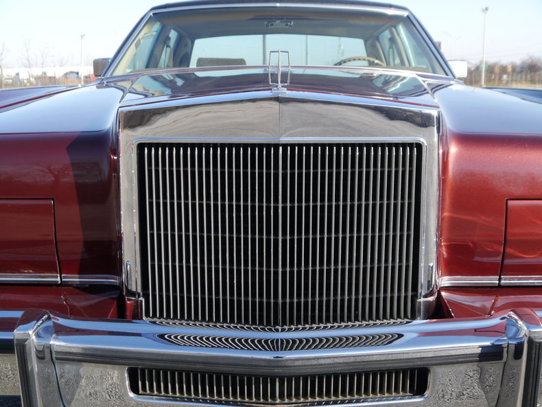 48938bd4e7a74 low res 1979 lincoln town car