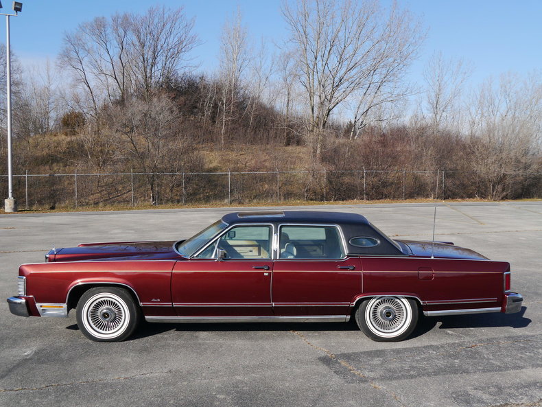 48939d7b71f1e low res 1979 lincoln town car