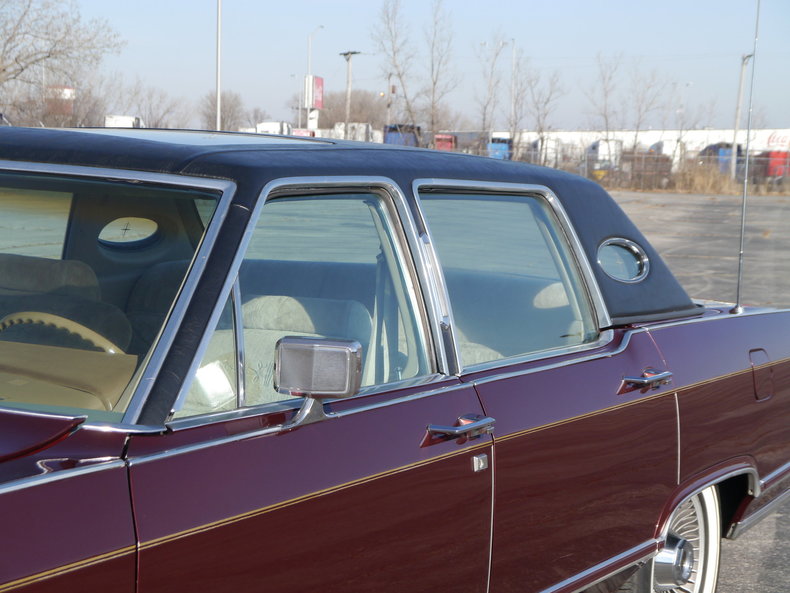 489406ab031c3 low res 1979 lincoln town car