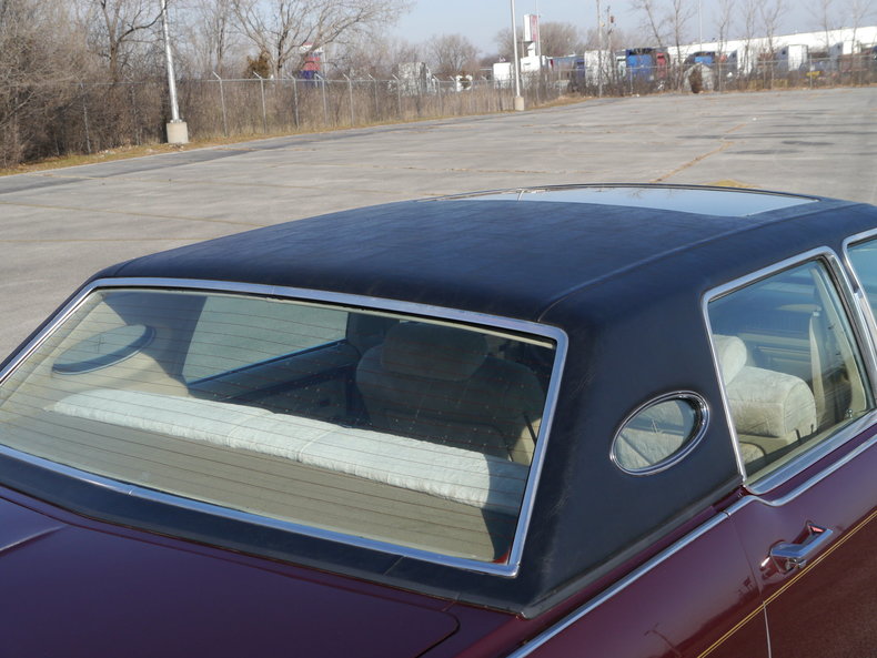 489650963a1b0 low res 1979 lincoln town car