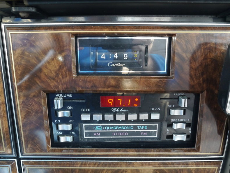 4897565915af4 low res 1979 lincoln town car