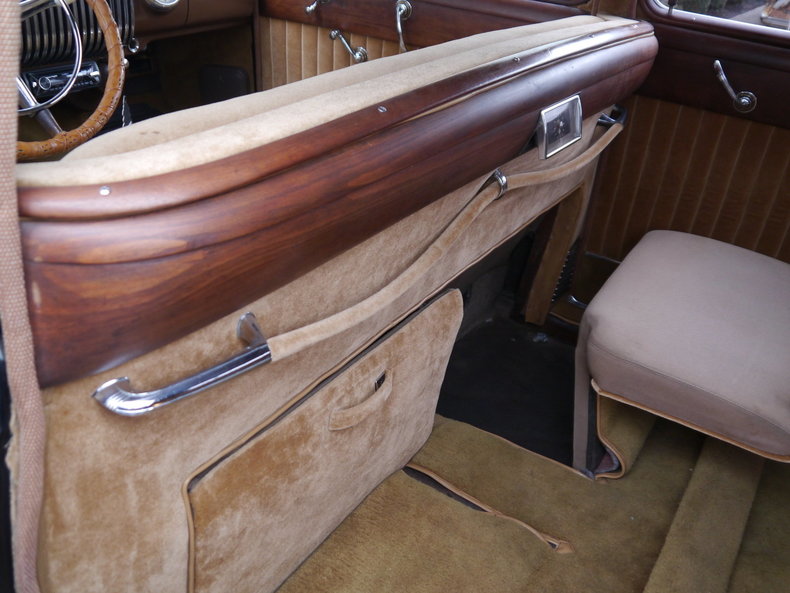 502160daed2ba low res 1946 cadillac fleetwood 4 door limousine 7 passenger