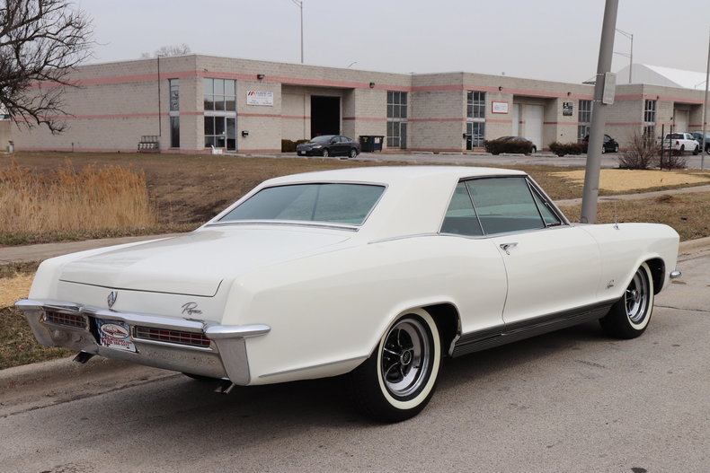 5075132305f77 low res 1965 buick riviera
