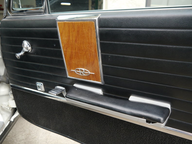 50829c07002ec low res 1965 buick riviera