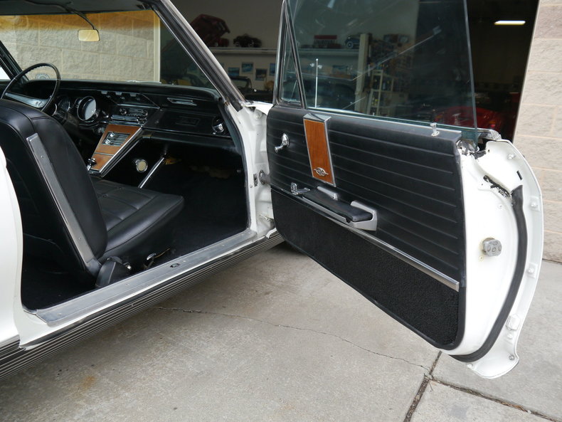 508330ba37ba3 low res 1965 buick riviera