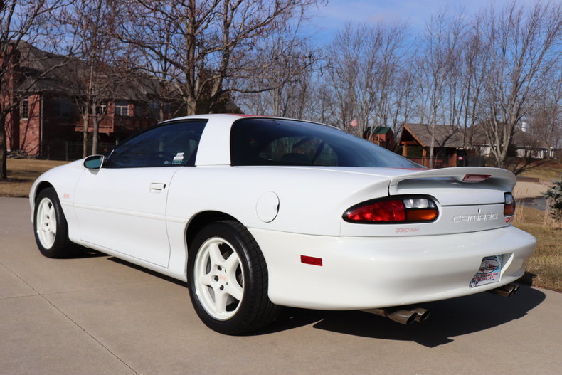 498939da01fea low res 1997 chevrolet camaro z28