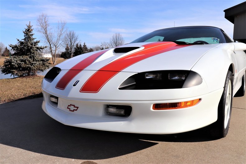 4990347af1e62 low res 1997 chevrolet camaro z28
