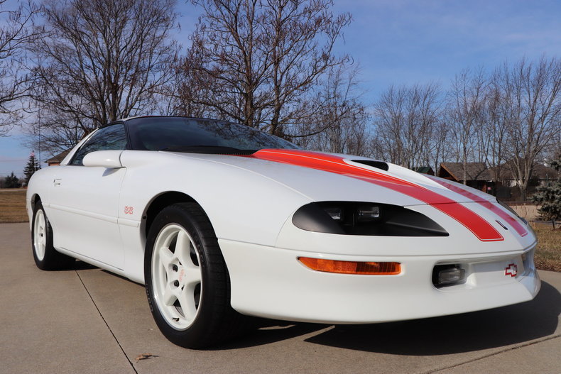 499177e474870 low res 1997 chevrolet camaro z28