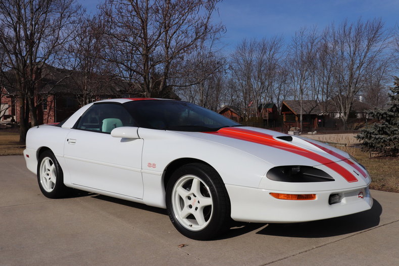 499249127ee44 low res 1997 chevrolet camaro z28