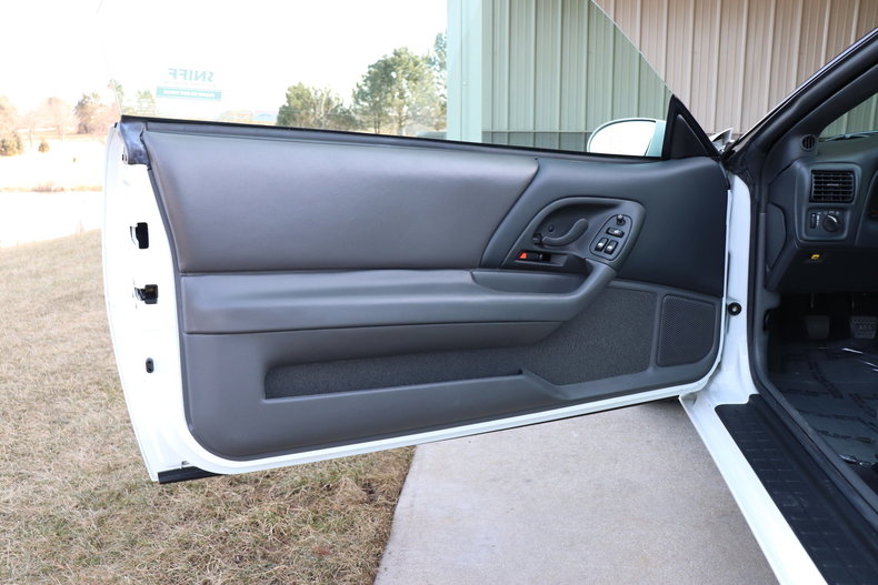 499345ee01db5 low res 1997 chevrolet camaro z28