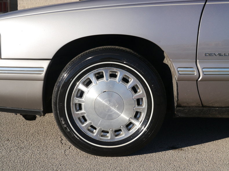 5014261744e85 low res 1997 cadillac deville