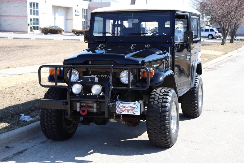 50574e530f834 low res 1977 toyota land cruiser