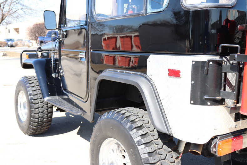 50584da29f080 low res 1977 toyota land cruiser
