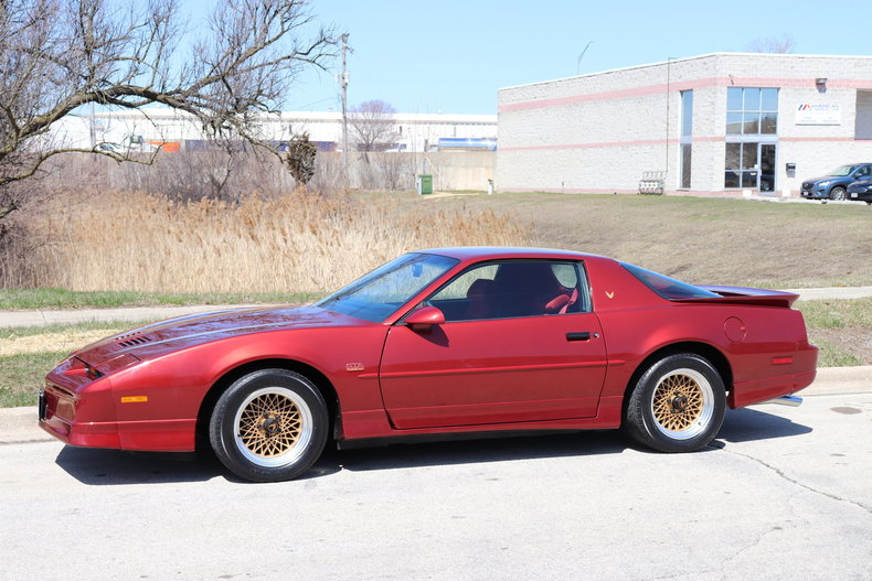 51358e8dc8060 low res 1987 pontiac trans am gta