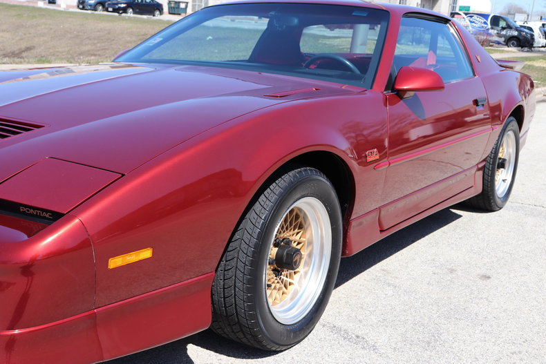 513646c8f9cc0 low res 1987 pontiac trans am gta