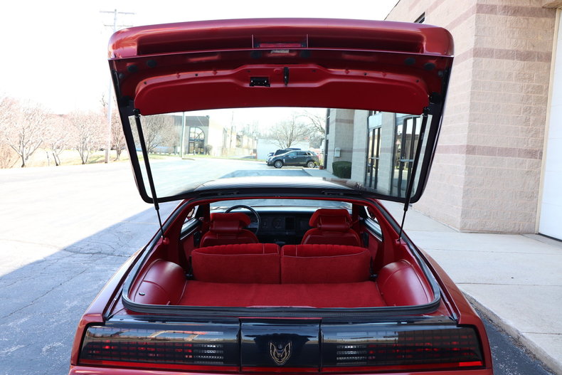 51418375e80a0 low res 1987 pontiac trans am gta
