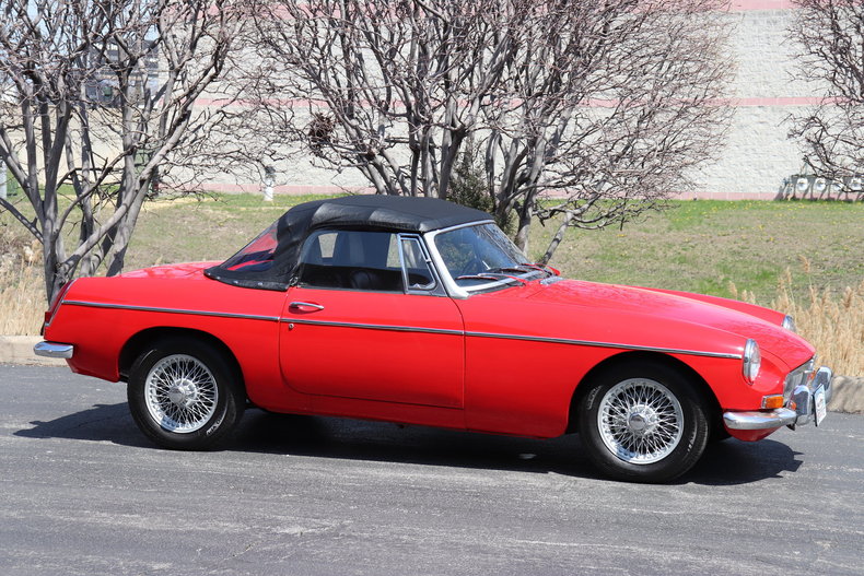 517299fc91a89 low res 1969 mg mgb