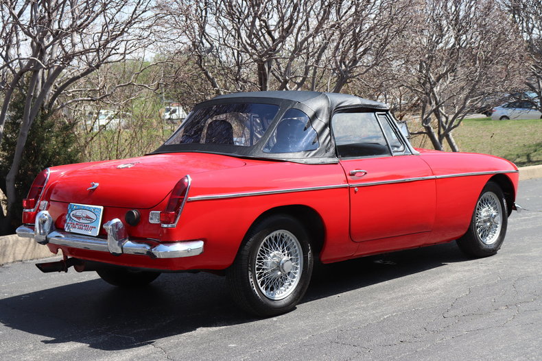 517352e561509 low res 1969 mg mgb