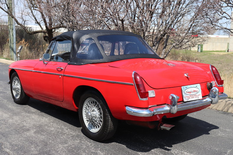 51756c4c5c7cd low res 1969 mg mgb