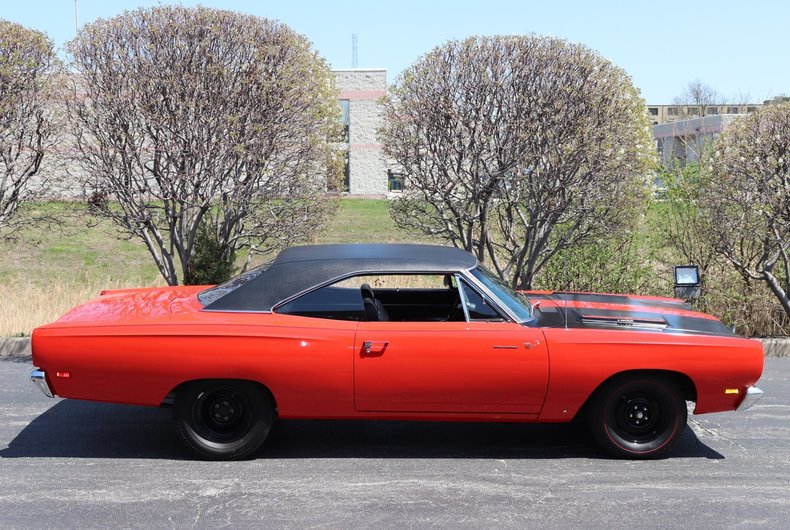 52199dd102e66 low res 1969 plymouth roadrunner