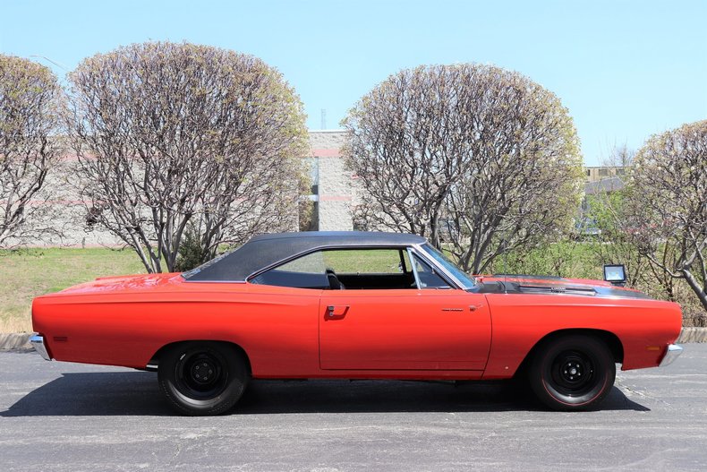 522008225f203 low res 1969 plymouth roadrunner