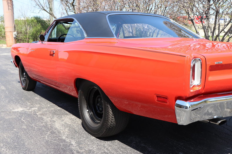 52253025dae00 low res 1969 plymouth roadrunner