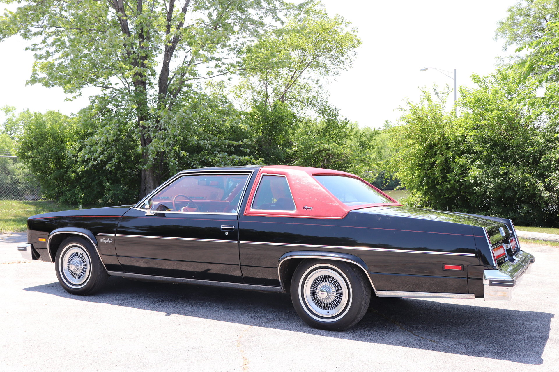 Oldsmobile 98 regency