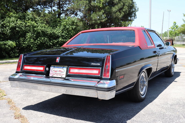 535923102fe32 low res 1977 oldsmobile 98 regency