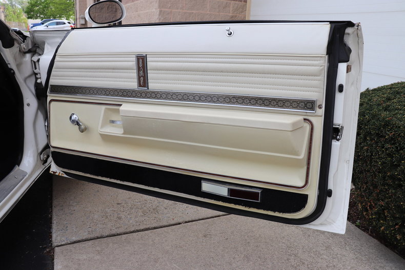 52390c3ad8454 low res 1974 oldsmobile delta 88 royale convertible