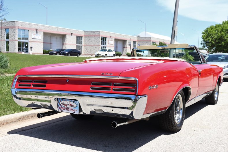 537729230b534 low res 1967 pontiac gto ho