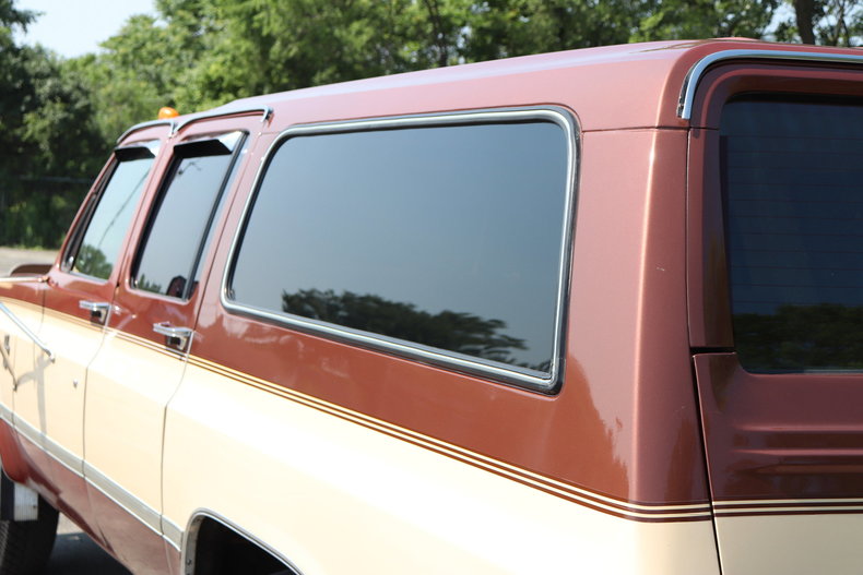 53972ce858522 low res 1986 chevrolet suburban