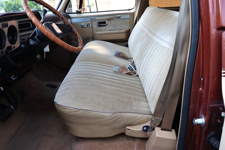 5401135762b1d low res 1986 chevrolet suburban c20