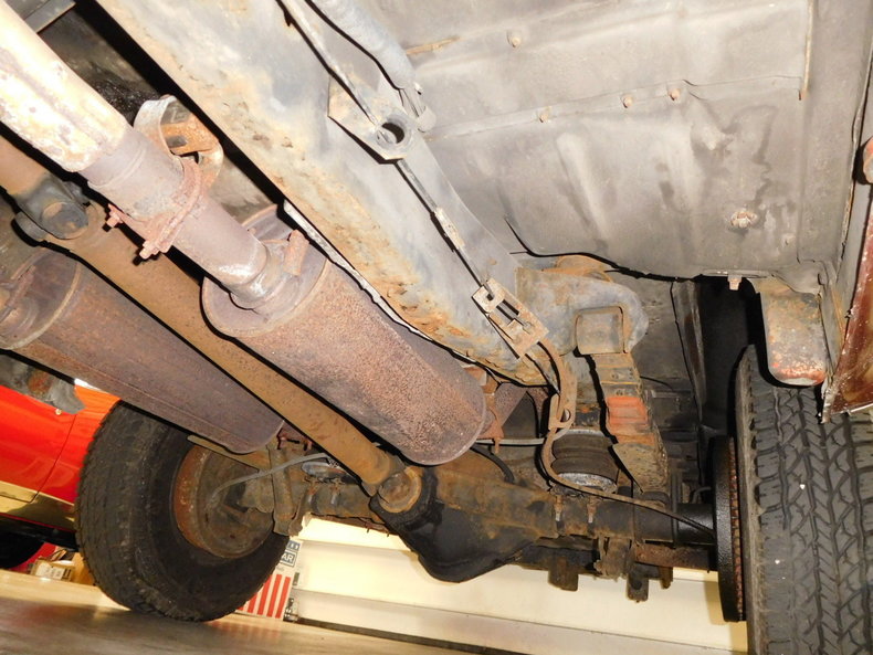 5404304079a63 low res 1986 chevrolet suburban c20