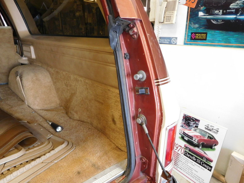 542981996f877 low res 1986 chevrolet suburban c20
