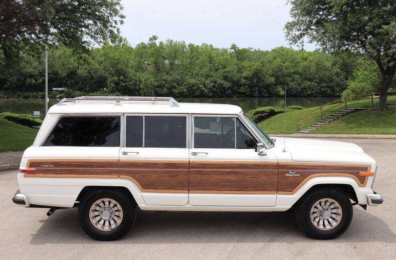 540953e196727 low res 1985 jeep grand wagoneer
