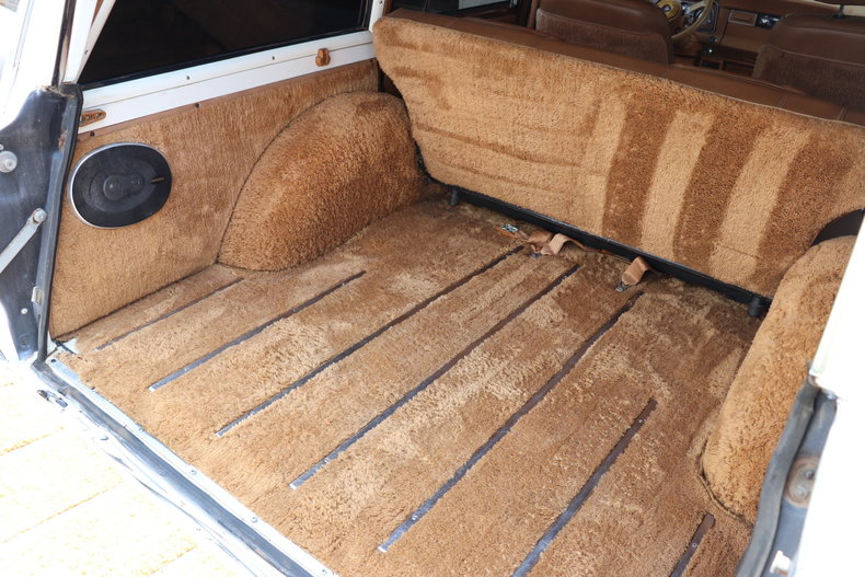 541384fdfb528 low res 1985 jeep grand wagoneer