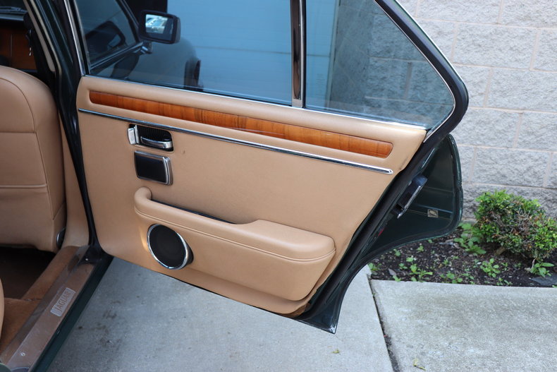 5425552a311b4 low res 1987 jaguar xj6
