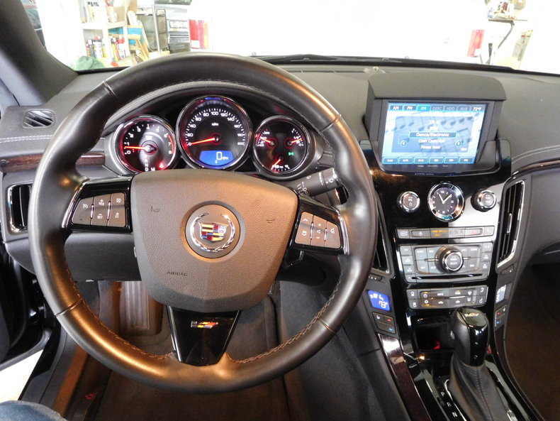 545439352f021 low res 2012 cadillac ctsv